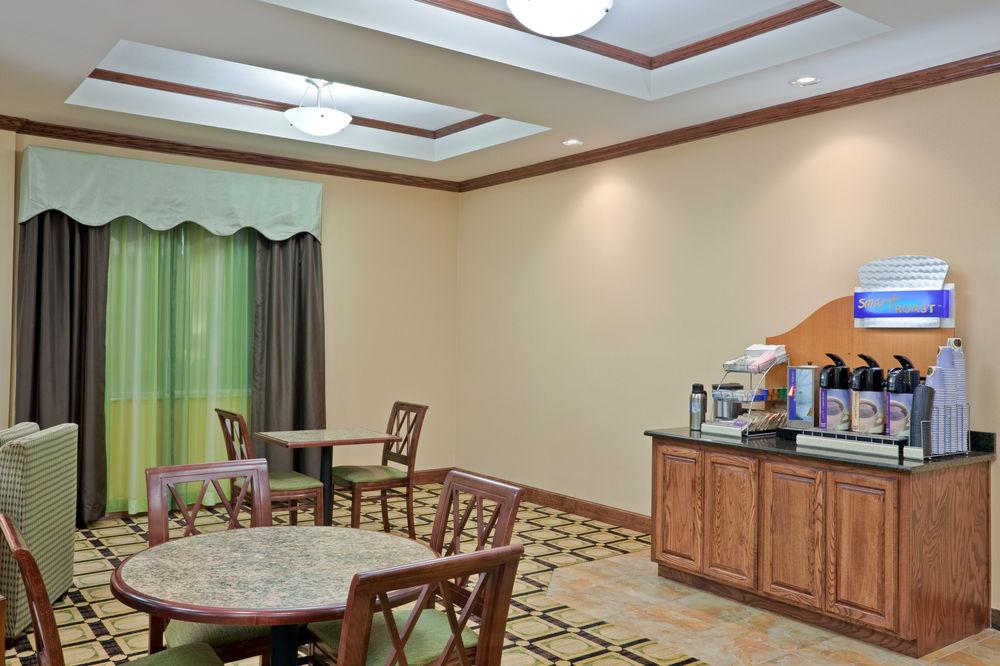Holiday Inn Express Hotel & Suites Dumas By Ihg מראה חיצוני תמונה